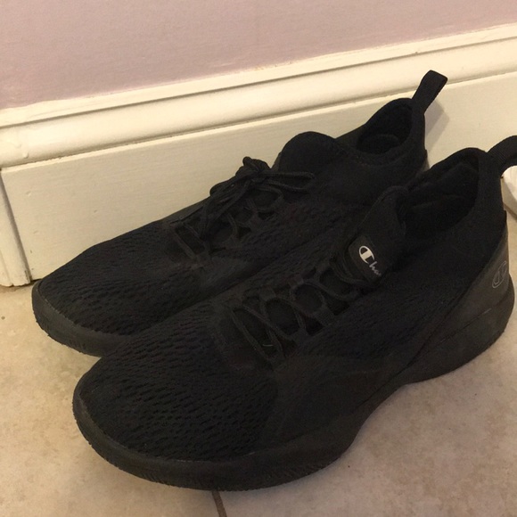 Men’s size 11 Champions all Black Basketball shoes - Picture 2 of 5